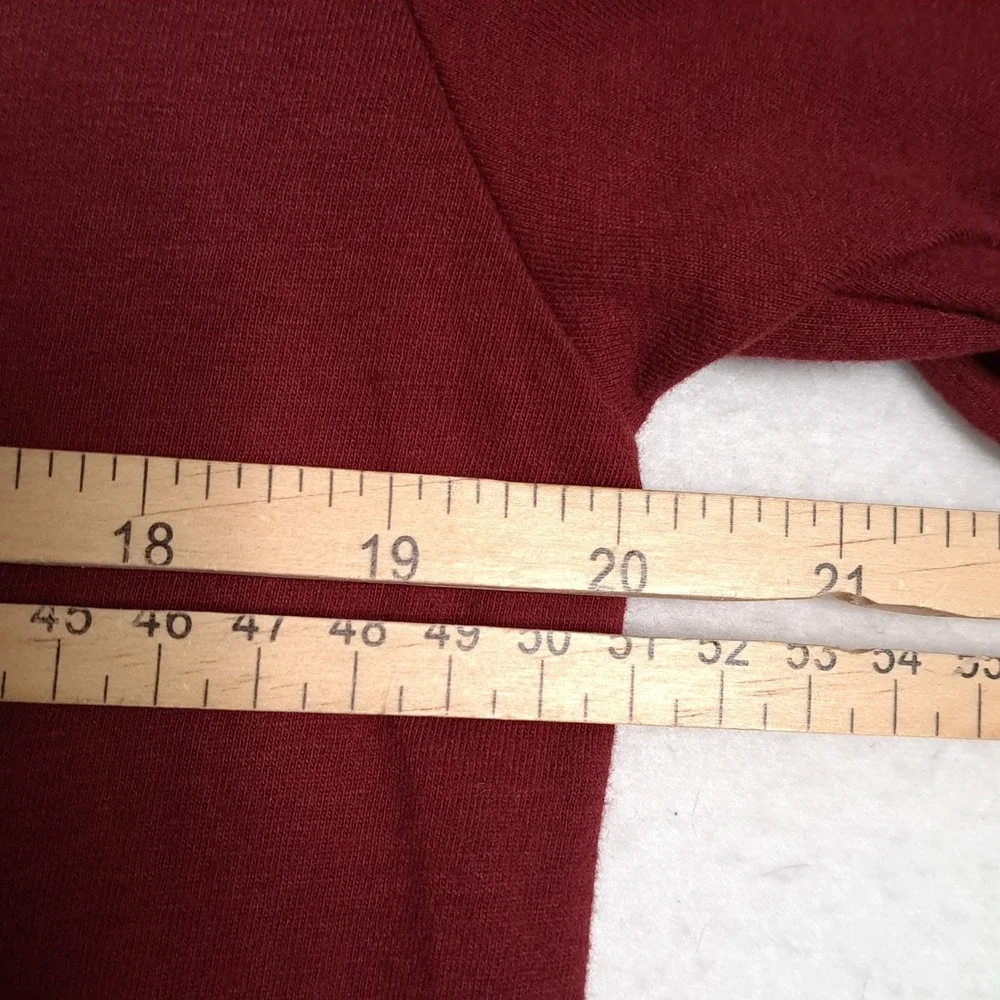 The North Face Long Sleeve Shirt Mens Small Burgundy Graphic Tee Crew Neck Top